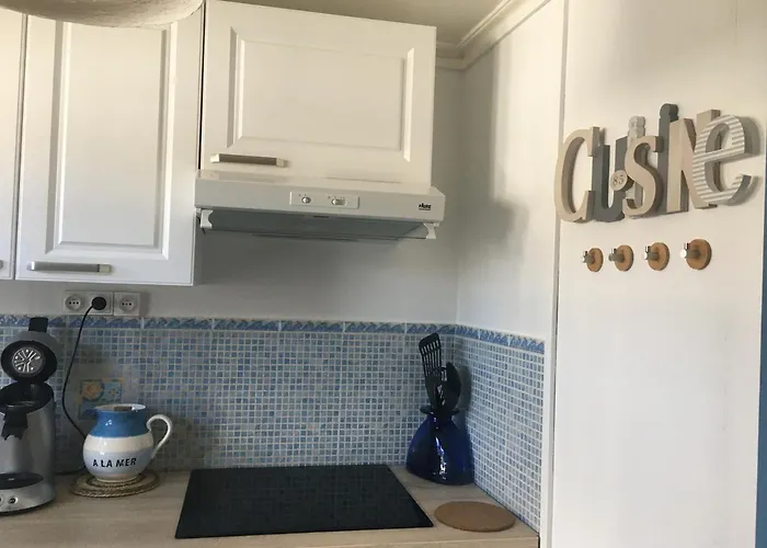 Maison De Pays A 2 Pas De La Mer Et Du Centre